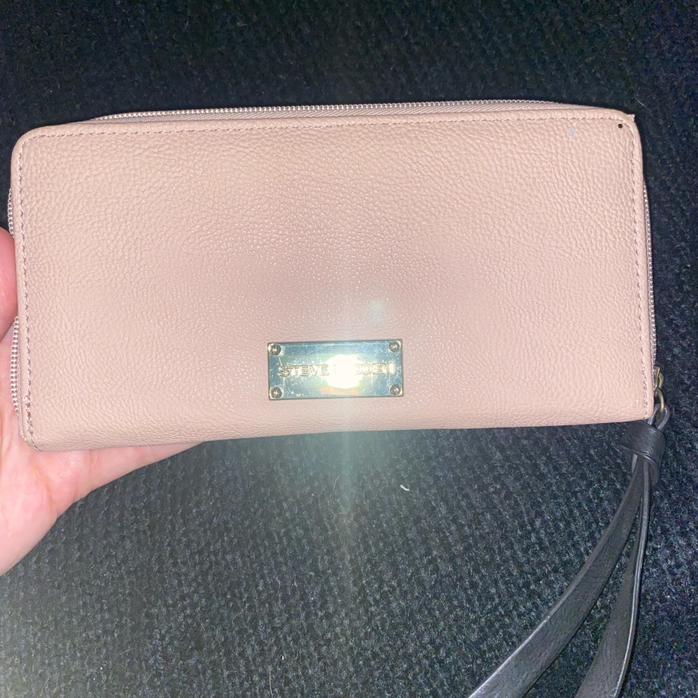 Steve Madden Wallet